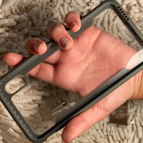 iPhone XS Max case - Picture 3 of 5